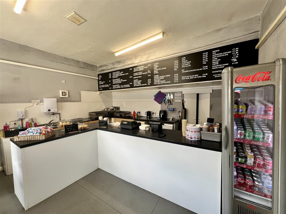 CLOSED SANDWICH TAKEAWAY in Bradford