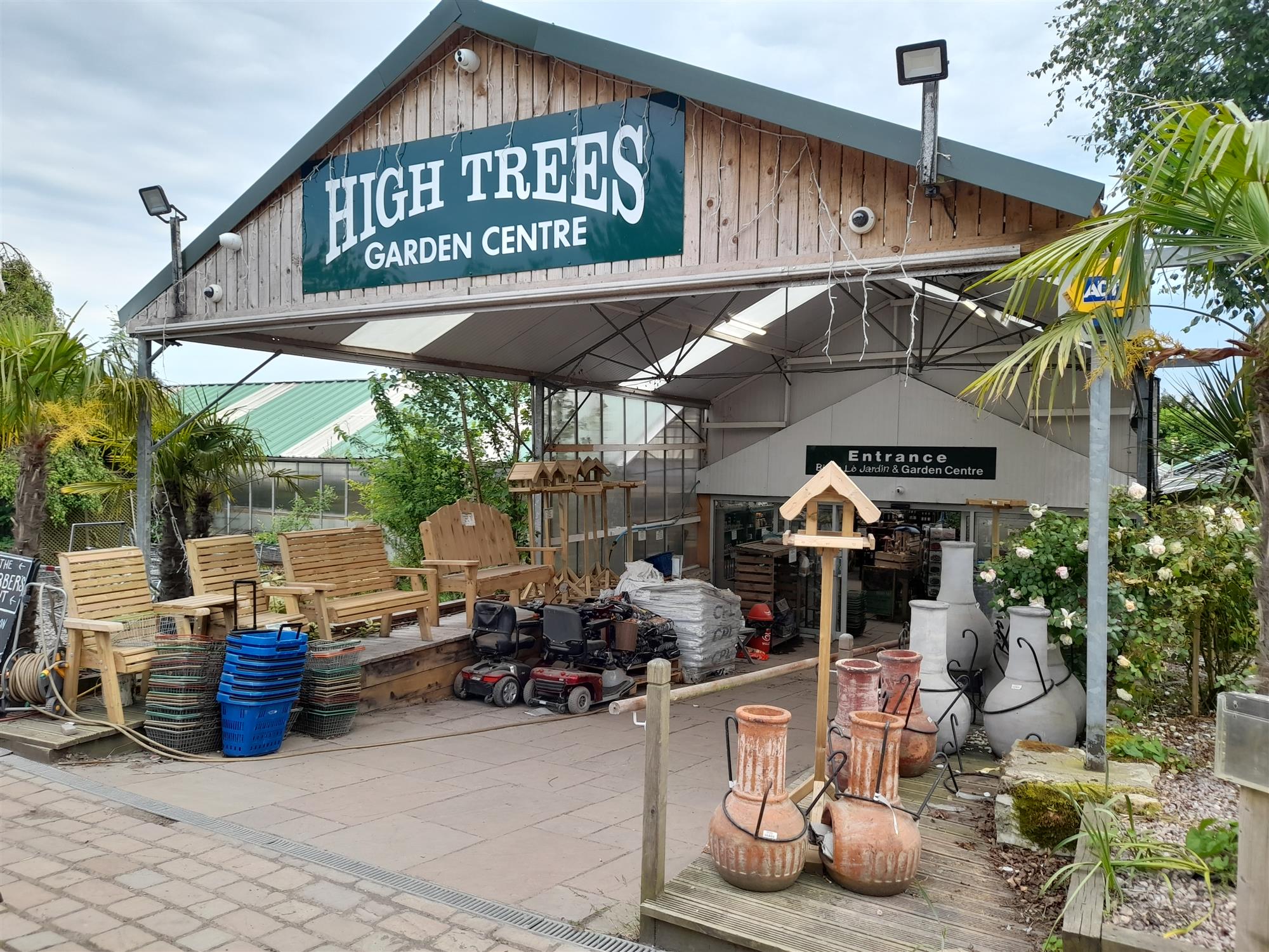 GARDEN CENTRE WITH COFFEE SHOP AND FULLY LICENSED BAR