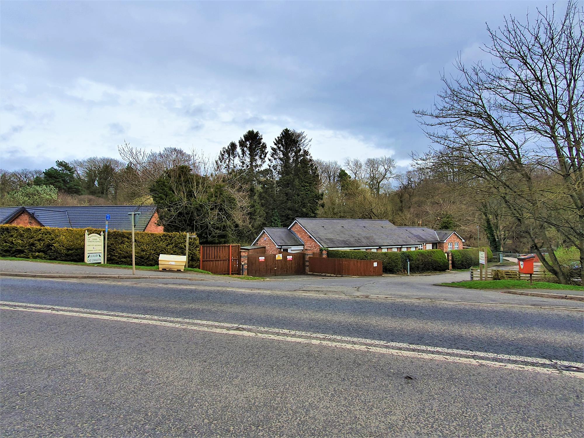 Closed Kennels and Cattery for Sale