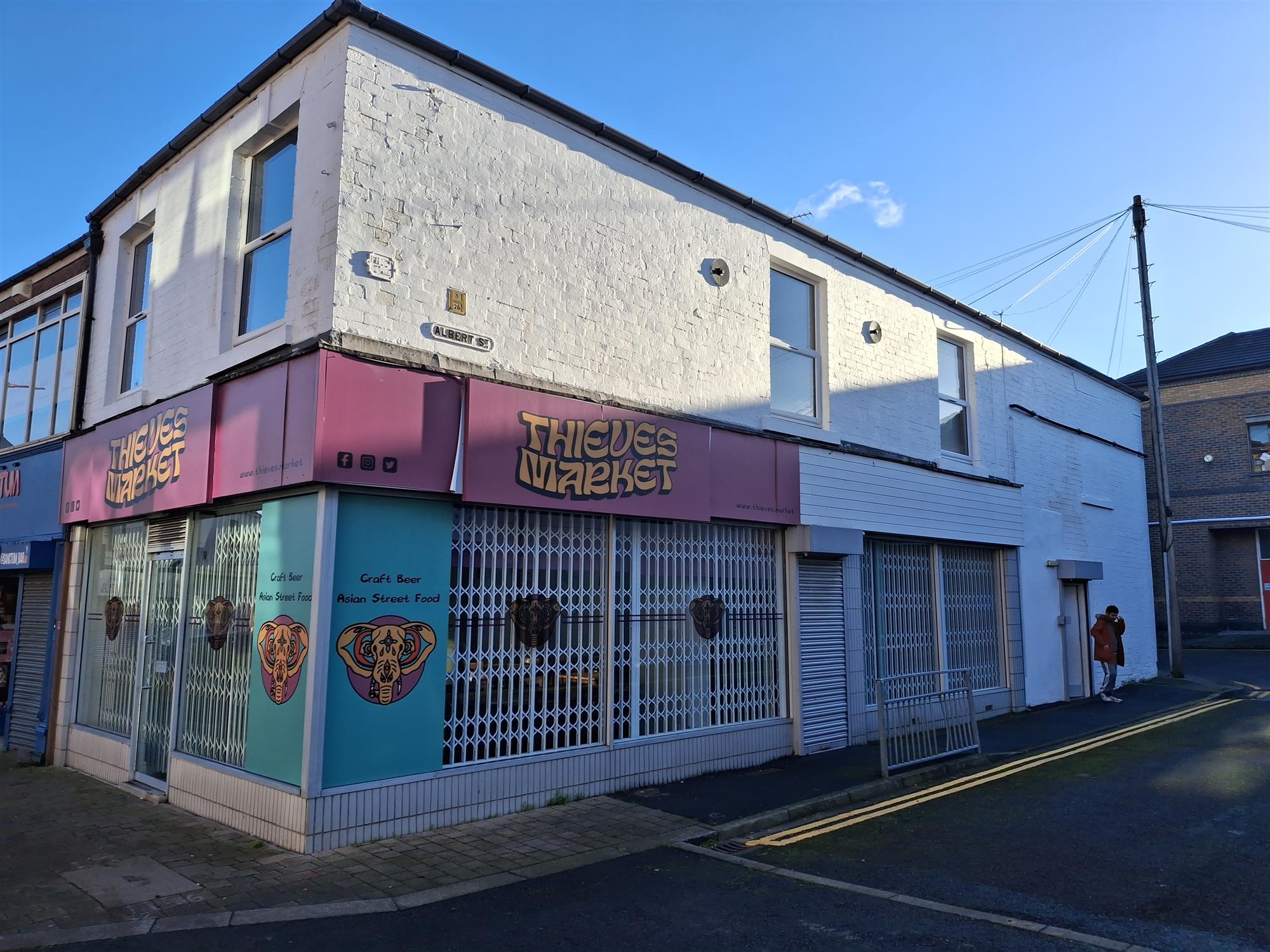 BAR AND RESTAURANT PREMISES