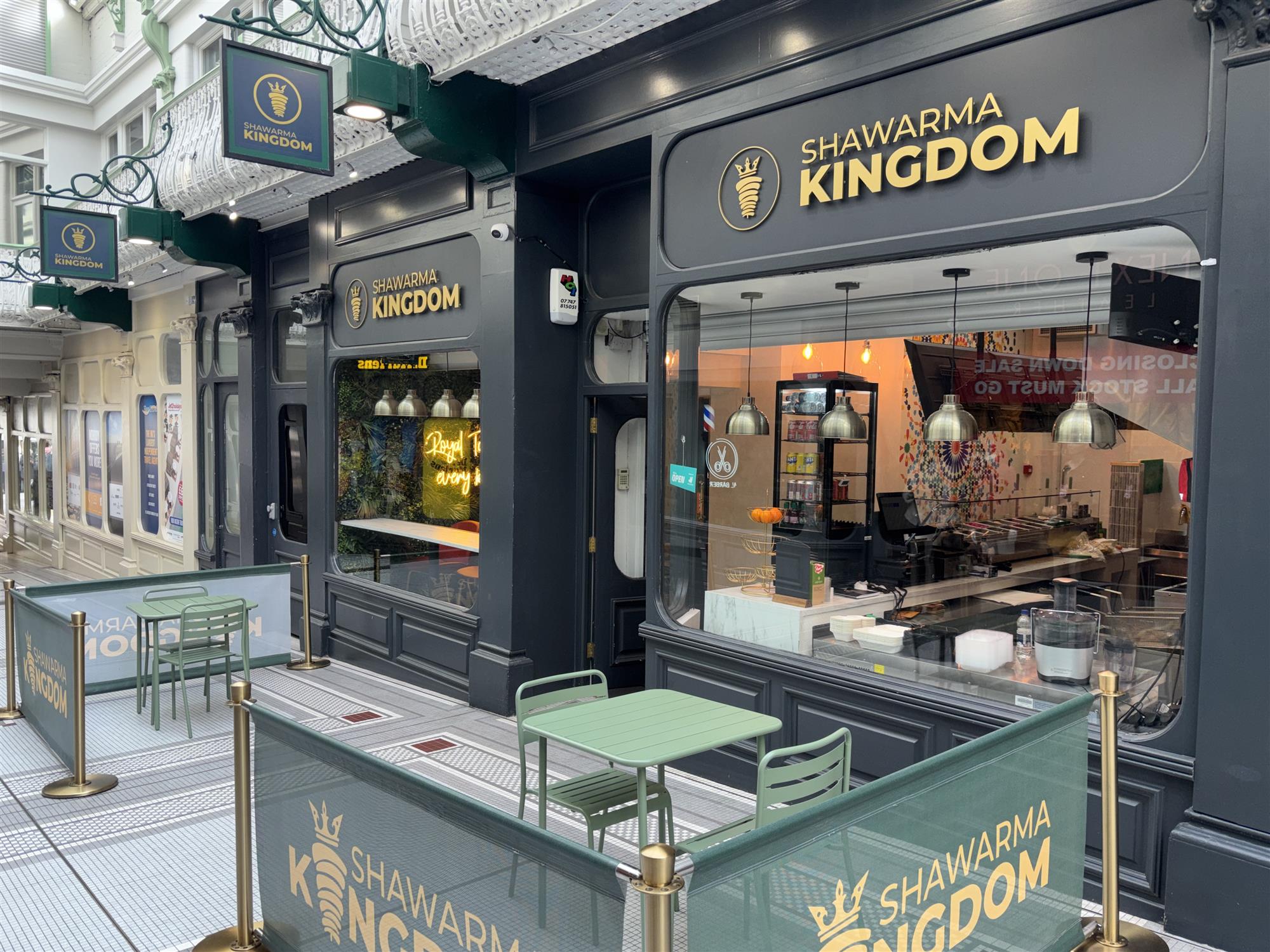 TAKEAWAY AND DINER