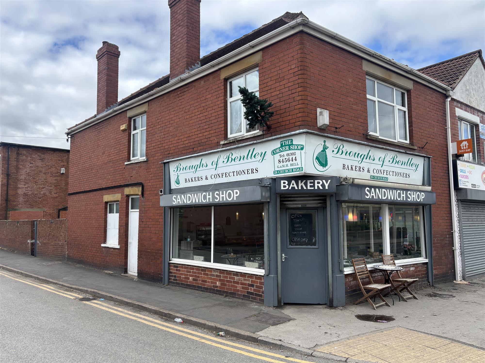 CLOSED, FULLY FITTED, SANDWICH BAR PREMISES