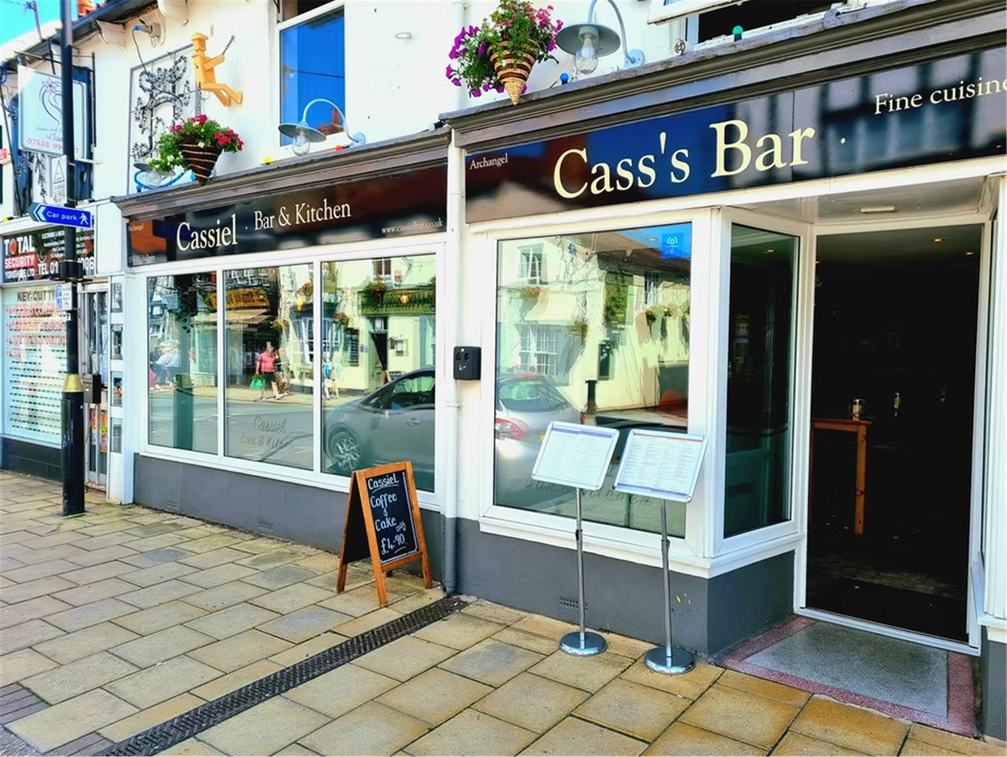 POPULAR BAR AND TAPAS RESTAURANT